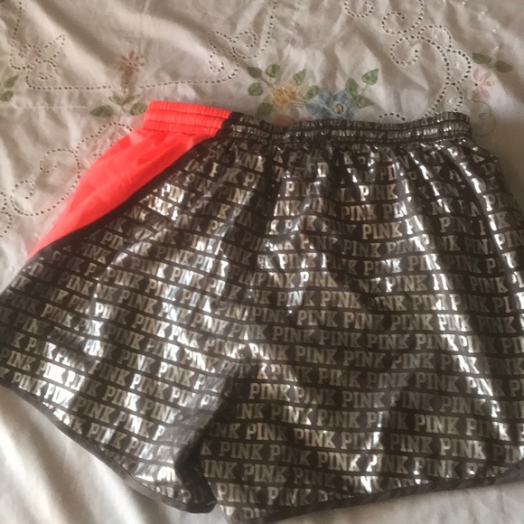 Shortsssss!!❤️ - Picture 2 of 2